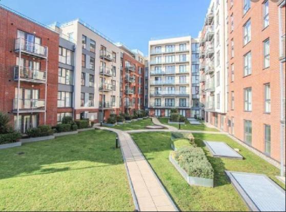 The Copper Pan By Ritual Stays Hemel Hempstead Exterior foto